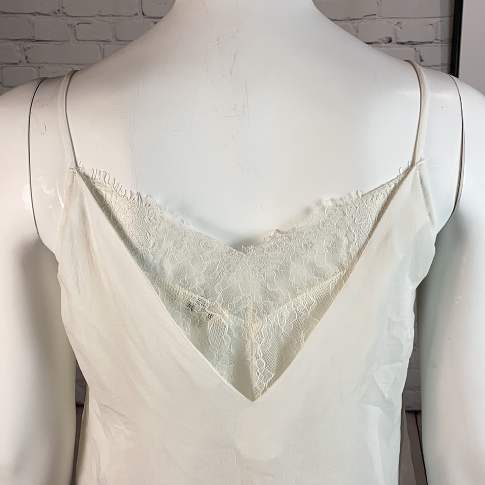 umgee Off-White W/Lace Tank Top Size: Large - Picture 7 of 16
